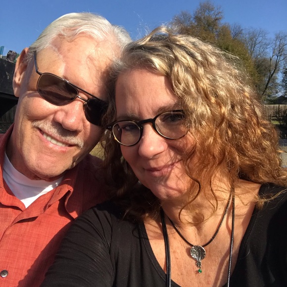 Meet your Posher, Joy - Picture 2 of 5